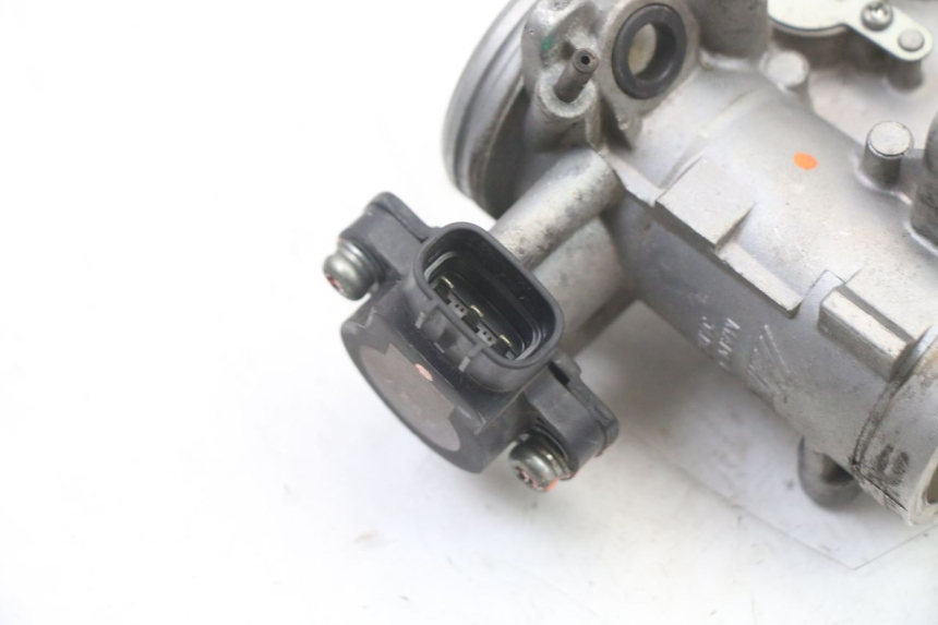 photo de INJECTION THROTTLE BODIES YAMAHA XJ6 600 (2008 - 2016)