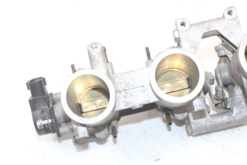 photo de INJECTION THROTTLE BODIES YAMAHA XJ6 ABS 600 (2008 - 2016)