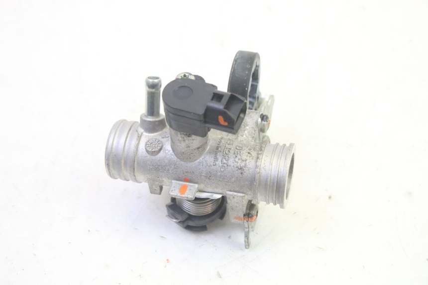 photo de INJECTION PIAGGIO ZIP 4T 50 (2018 - 2020) - Fixing points details