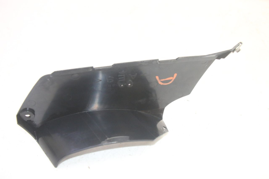 photo de RIGHT INNER FRONT FAIRING YAMAHA FJR ABS 1300 (2006 - 2012) - Technical close-up