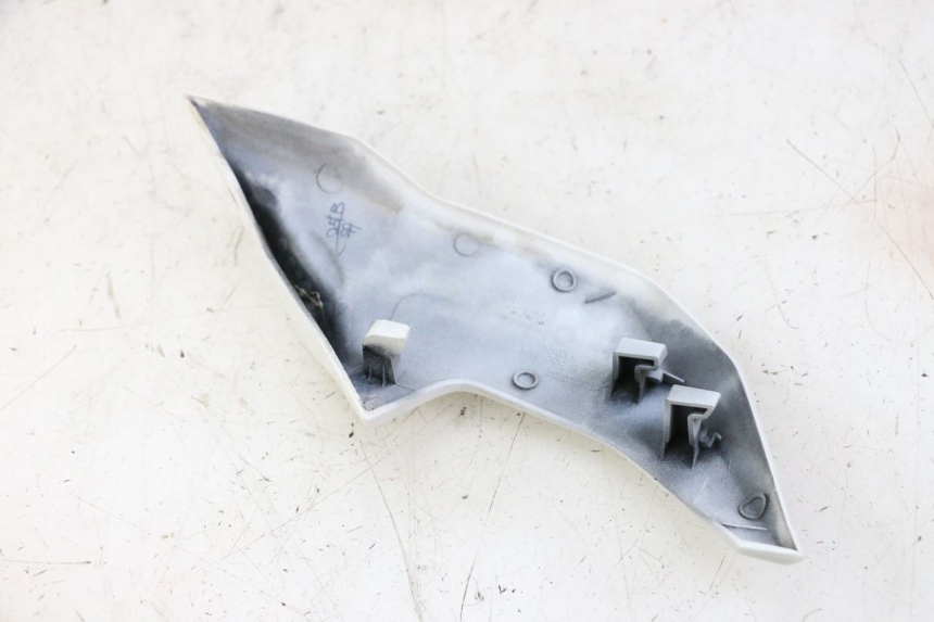 photo de RIGHT INNER FRONT FAIRING BMW G310 R 310 (2016 - 2020)