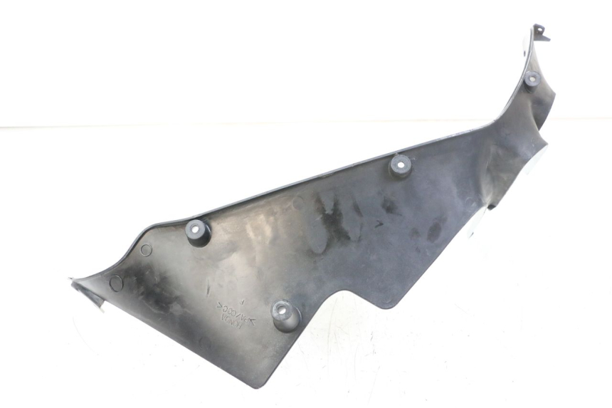 photo de RIGHT INNER FRONT FAIRING HONDA CBR F 1000 (1993 - 1996)