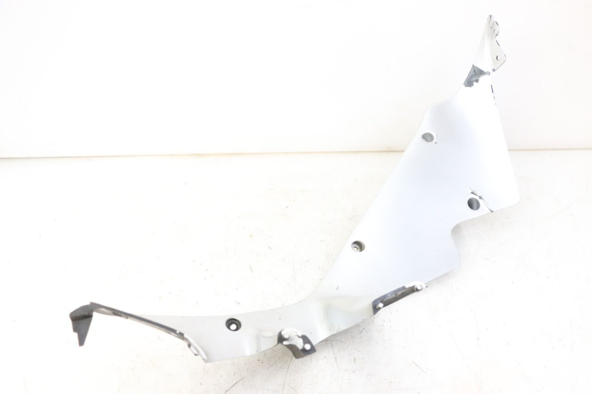 photo de RIGHT INNER FRONT FAIRING HONDA CBR F 1000 (1993 - 1996)