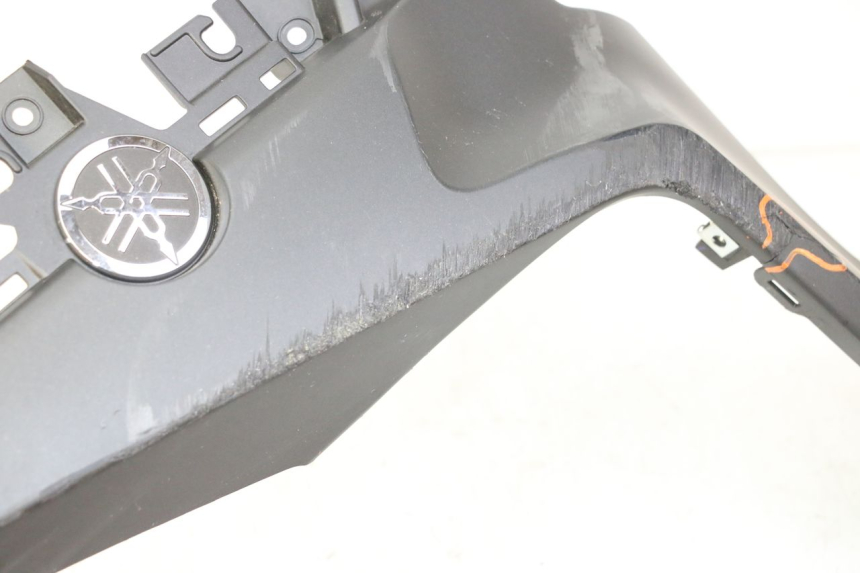 photo de RIGHT INNER FRONT FAIRING YAMAHA XMAX X-MAX 125 (2021 - 2025)