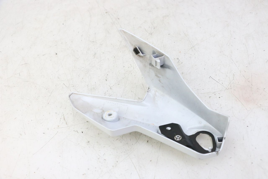 photo de RIGHT INNER FRONT FAIRING YAMAHA XJ6 ABS 600 (2008 - 2016)