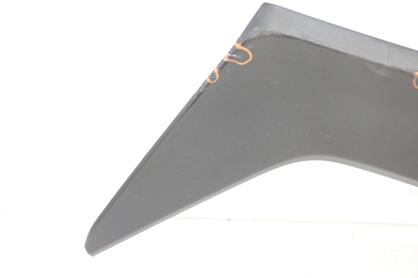 photo de RIGHT INNER FRONT FAIRING YAMAHA XMAX X-MAX 125 (2021 - 2025)