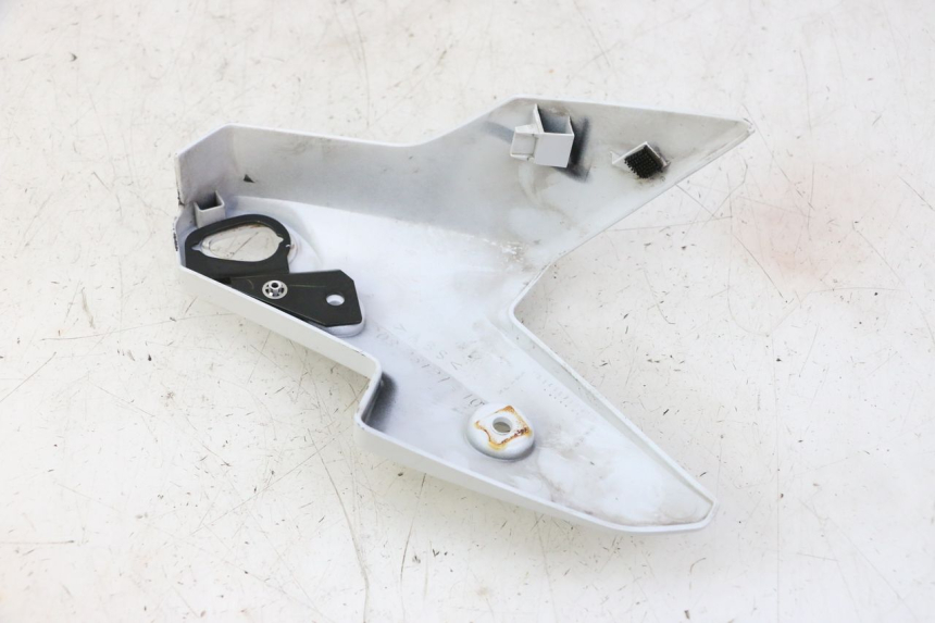 photo de LEFT INNER FRONT FAIRING YAMAHA XJ6 ABS 600 (2008 - 2016)