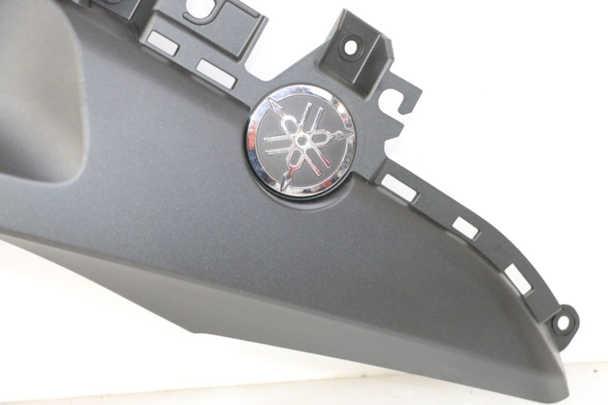 photo de LEFT INNER FRONT FAIRING YAMAHA XMAX X-MAX 125 (2021 - 2025)