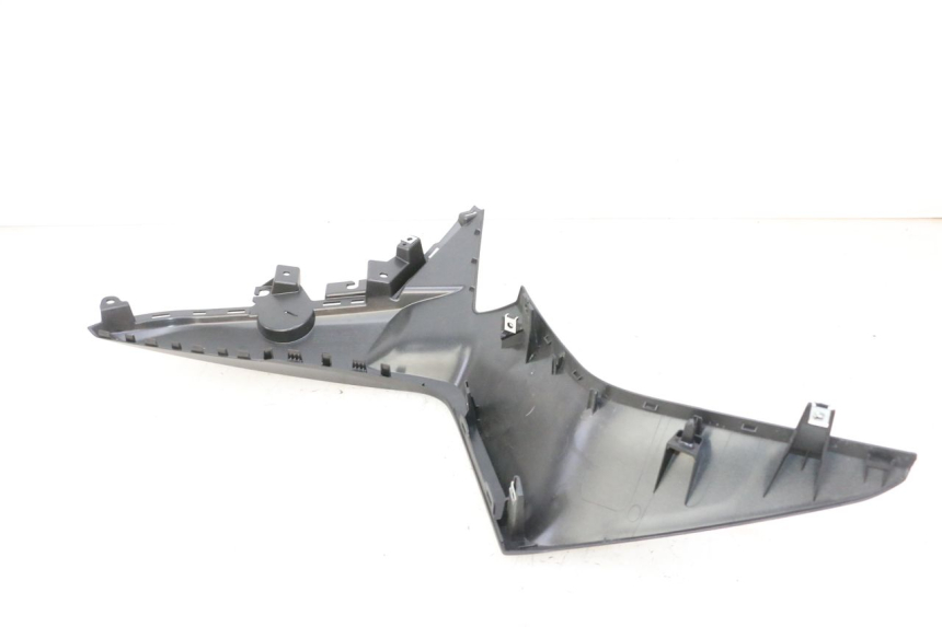 photo de LEFT INNER FRONT FAIRING YAMAHA XMAX X-MAX 125 (2021 - 2025)