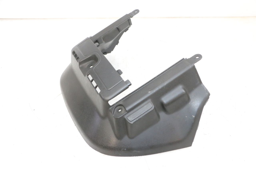 photo de INNER FRONT FAIRING SUZUKI BURGMAN 650 (2013 - 2020)