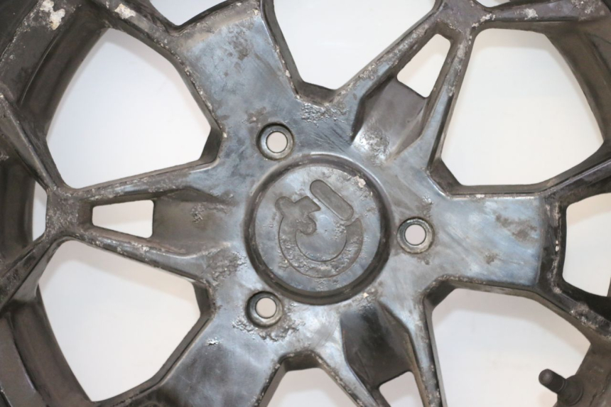 photo de REAR RIM AND TIRE QUADRO 4 4D 350 (2015 - 2018)