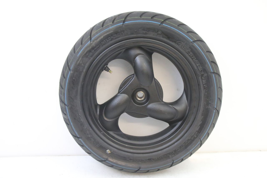 photo de REAR RIM AND TIRE KYMCO AGILITY 4T 50 (2005 - 2018)