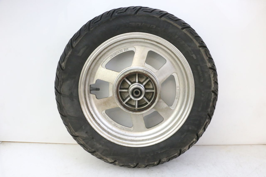 photo de REAR RIM AND TIRE HYOSUNG GV AQUILA 125 (2000 - 2004)