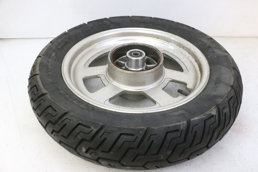 photo de REAR RIM AND TIRE HYOSUNG GV AQUILA 125 (2000 - 2004)