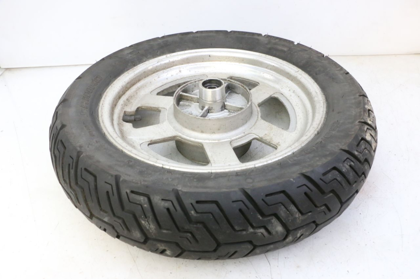 photo de REAR RIM AND TIRE HYOSUNG GV AQUILA 125 (2000 - 2004)