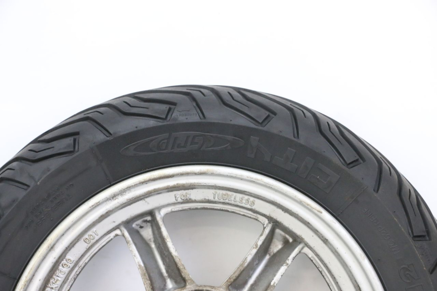 photo de REAR RIM AND TIRE SUZUKI BURGMAN 125 (2007 - 2014)