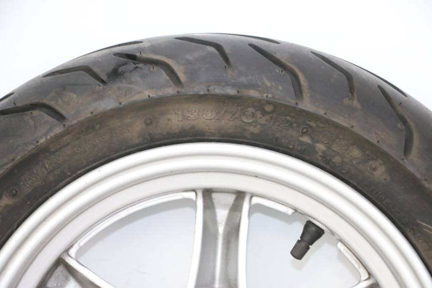 photo de REAR RIM AND TIRE SUZUKI BURGMAN 125 (2007 - 2014)