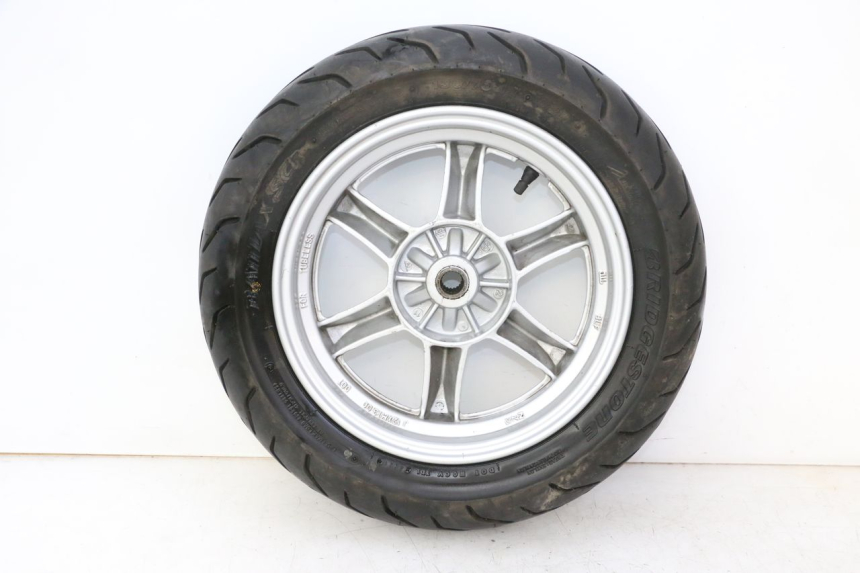photo de REAR RIM AND TIRE SUZUKI BURGMAN 125 (2007 - 2014)