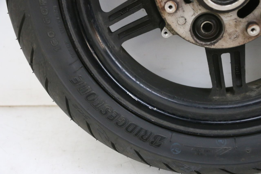 photo de REAR RIM AND TIRE SUZUKI BURGMAN 650 (2013 - 2020)