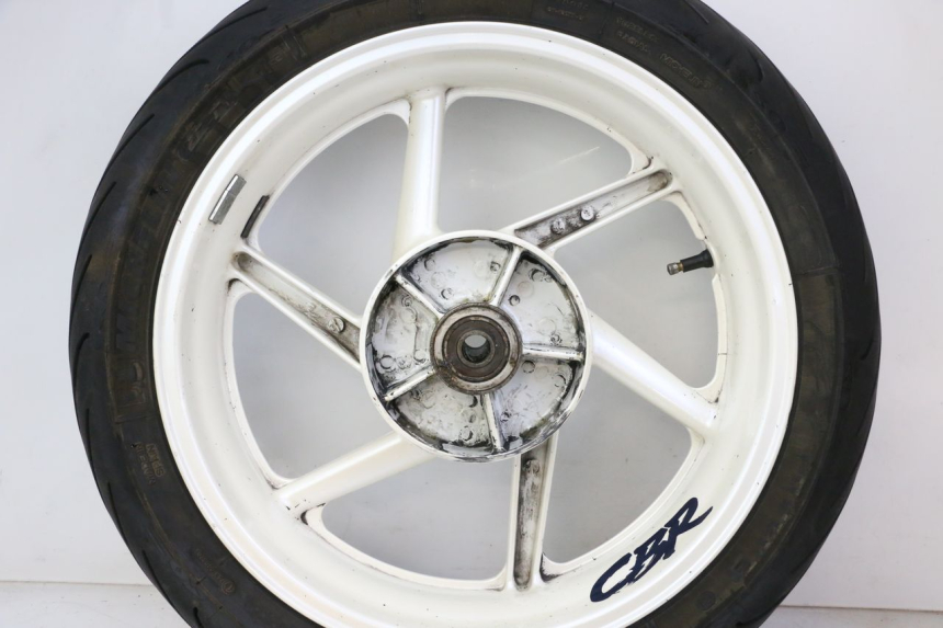 photo de REAR RIM AND TIRE HONDA CBR RR FIREBLADE 900 (1992 - 1994)