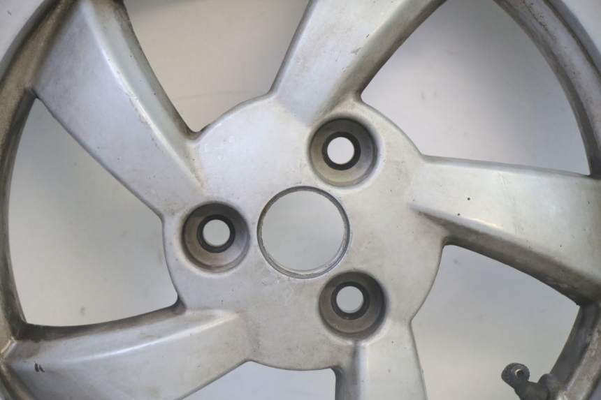 photo de REAR RIM AND TIRE PEUGEOT CITYSTAR 50 (2013 - 2017)