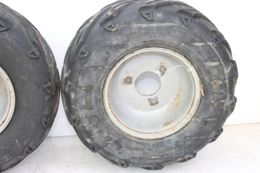 photo de REAR RIM AND TIRE SPEEDY DELUXE 125