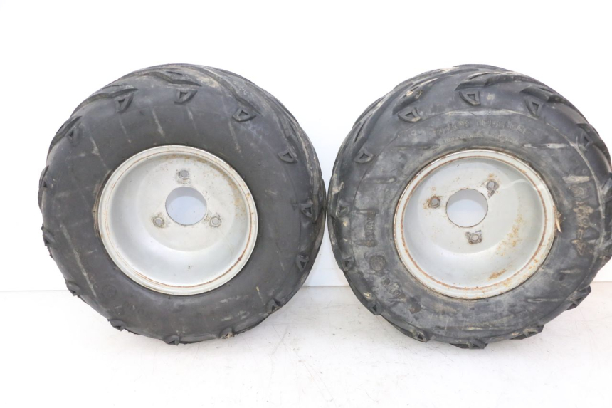 photo de REAR RIM AND TIRE SPEEDY DELUXE 125