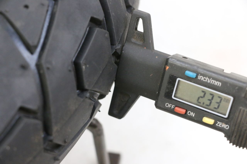 photo de REAR RIM AND TIRE LONGJIA DIGITA 4T 50 (2019 - 2022) - Component detail