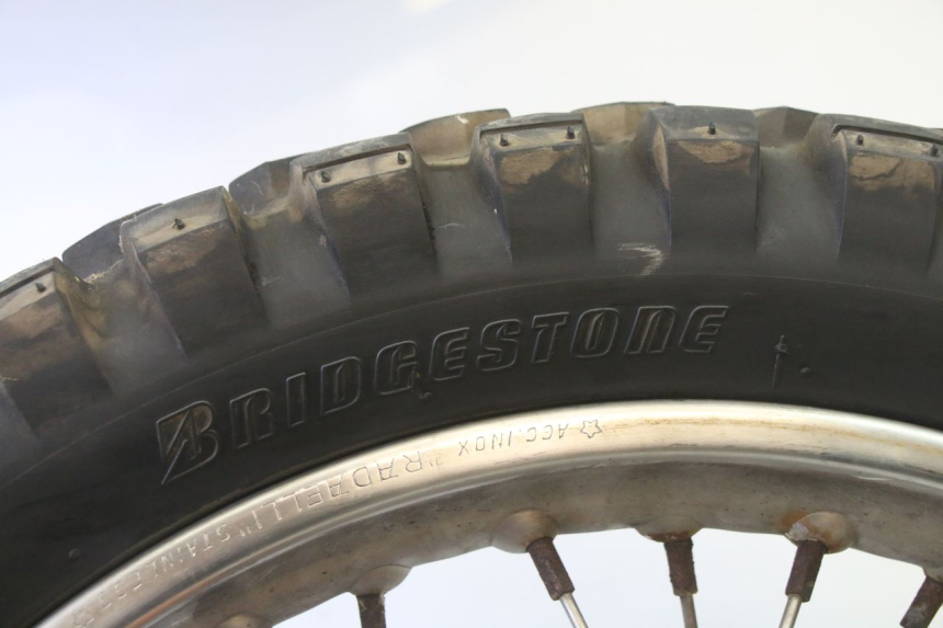 photo de REAR RIM AND TIRE APRILIA ETX 125 (1998 - 2002)