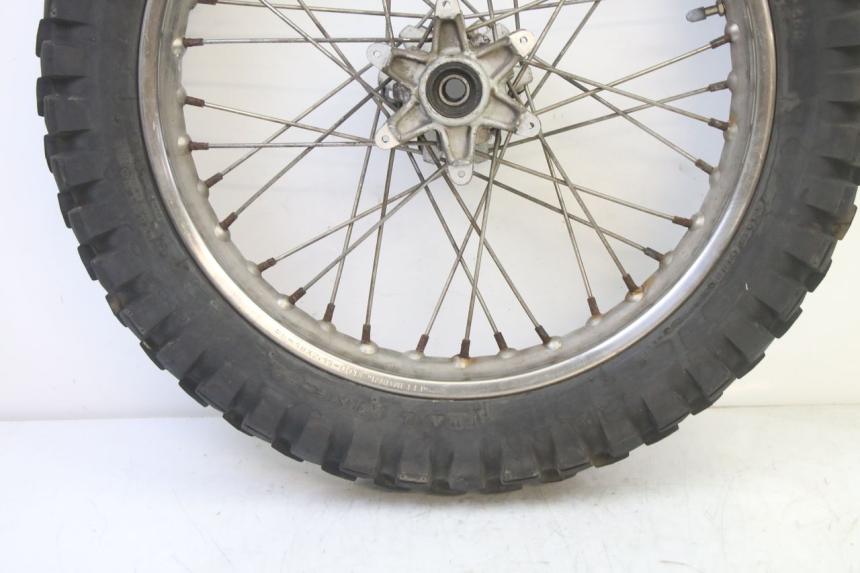 photo de REAR RIM AND TIRE APRILIA ETX 125 (1998 - 2002)