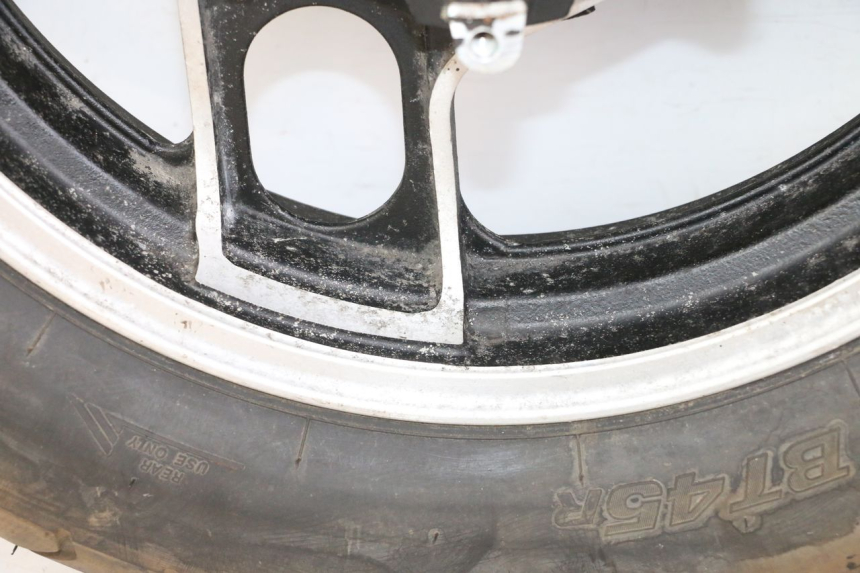 photo de REAR RIM AND TIRE YAMAHA FJ 36Y 1100 (1984 - 1985)