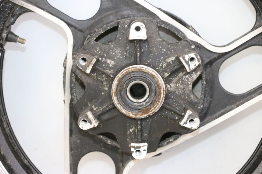 photo de REAR RIM AND TIRE YAMAHA FJ 36Y 1100 (1984 - 1985)