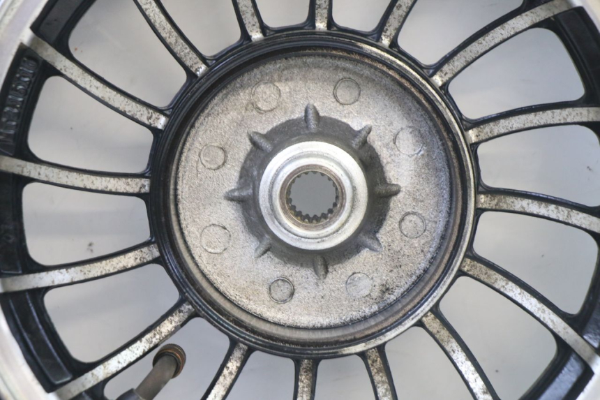 photo de REAR RIM AND TIRE VENESI FLY RETRO 4T 50 (2020 - 2025)