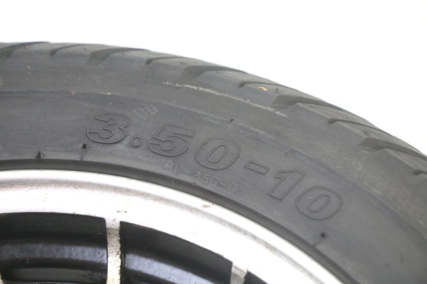 photo de REAR RIM AND TIRE VENESI FLY RETRO 4T 50 (2020 - 2025)
