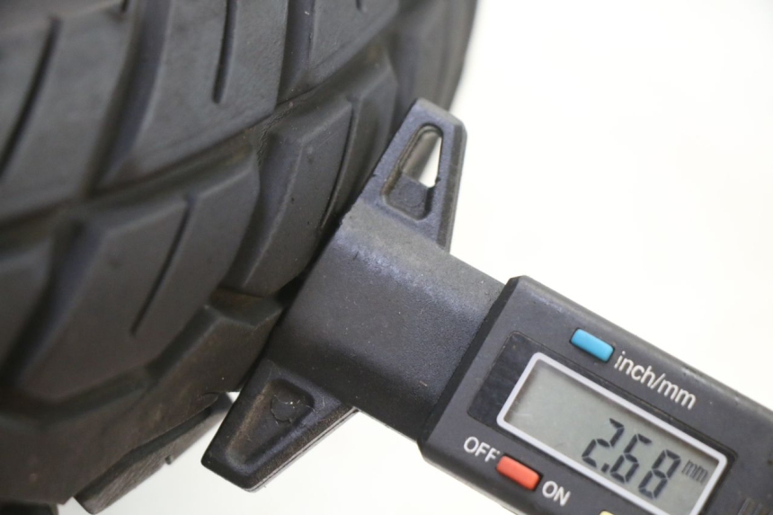 photo de REAR RIM AND TIRE VENESI FLY RETRO 4T 50 (2020 - 2025)