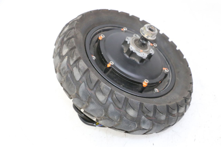 photo de REAR RIM AND TIRE KUKIRIN G2 MASTER 1