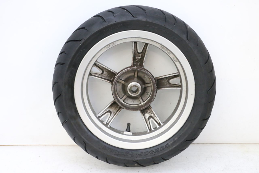 photo de REAR RIM AND TIRE PEUGEOT KISBEE 4T 50 (2018 - 2022) - Markings and original references