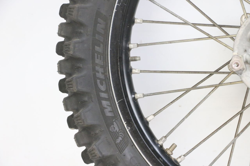 photo de REAR RIM AND TIRE KAWASAKI KXF KX-F 250 (2017 - 2019) - Focus on structure