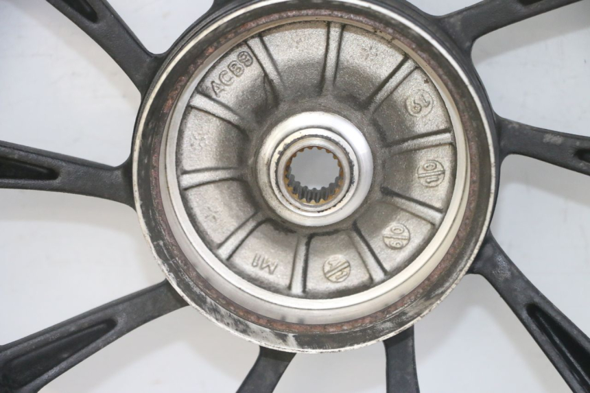 photo de REAR RIM AND TIRE KYMCO LIKE 4T 50 (2019 - 2025)