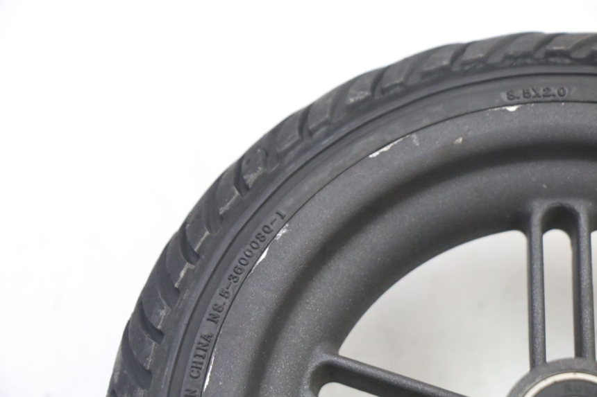 photo de REAR RIM AND TIRE XIAOMI MI PRO 2 1