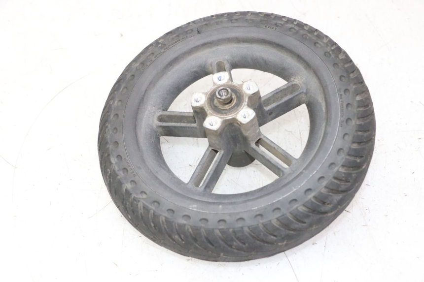 photo de REAR RIM AND TIRE XIAOMI MI PRO 2 1