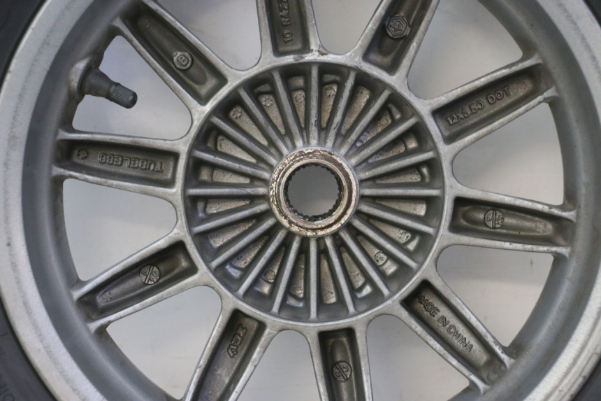 photo de REAR RIM AND TIRE PIAGGIO MP3 125 (2006 - 2014)