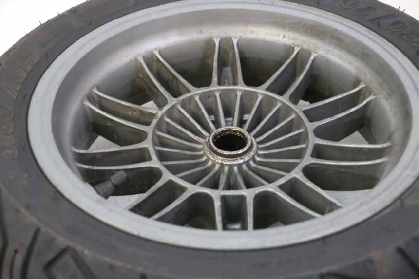 photo de REAR RIM AND TIRE PIAGGIO MP3 125 (2006 - 2014)