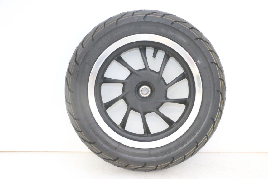 photo de REAR RIM AND TIRE KYMCO LIKE 4T 50 (2019 - 2025)