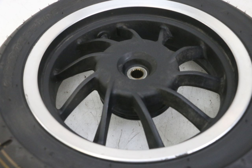 photo de REAR RIM AND TIRE KYMCO LIKE 4T 50 (2019 - 2025)