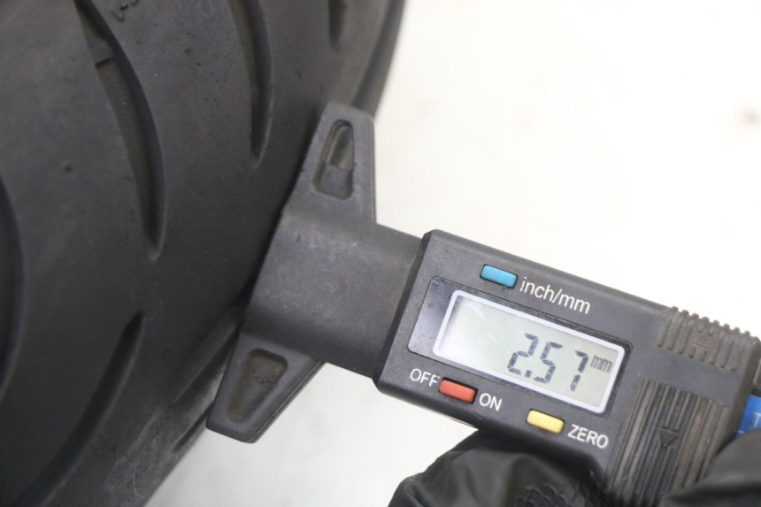 photo de REAR RIM AND TIRE PEUGEOT CITYSTAR 2T 50 (2018 - 2021)