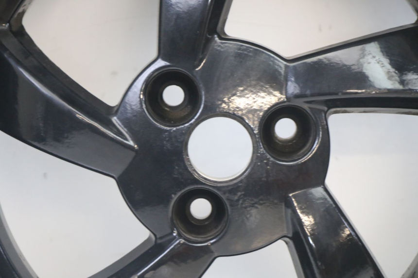 photo de REAR RIM AND TIRE PEUGEOT CITYSTAR 2T 50 (2018 - 2021)
