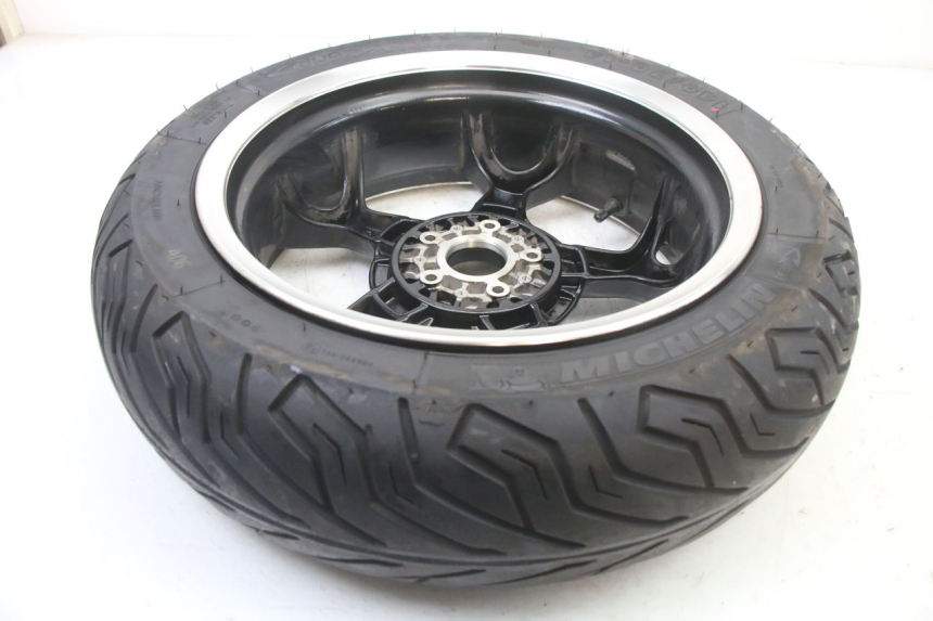 photo de REAR RIM AND TIRE PIAGGIO MP3 500 (2014 - 2016)