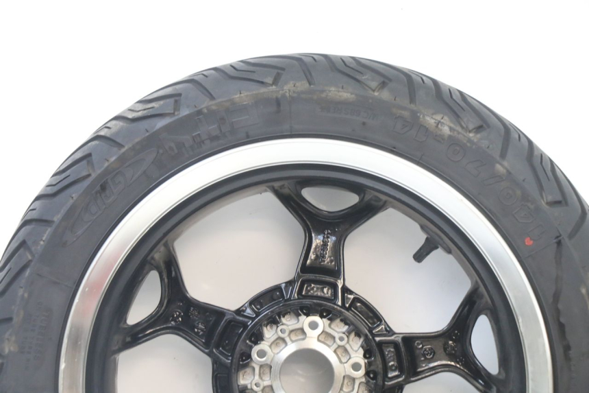 photo de REAR RIM AND TIRE PIAGGIO MP3 500 (2014 - 2016)