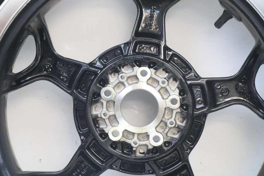 photo de REAR RIM AND TIRE PIAGGIO MP3 500 (2014 - 2016)